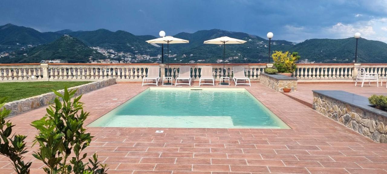 Villa Marina 卡瓦德蒂雷尼 外观 照片